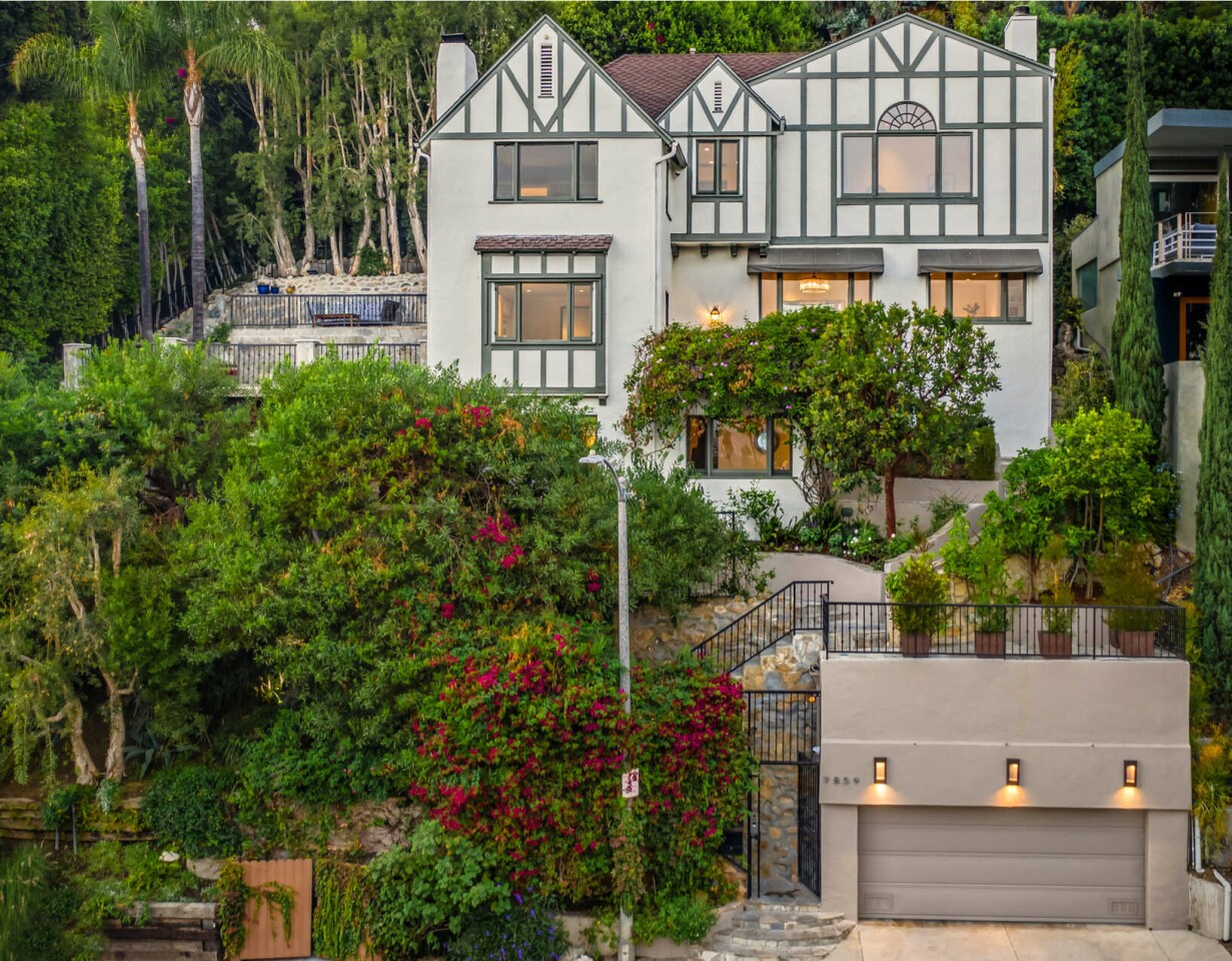Photo: la maison de Eli Roth en Oxford, Mississippi, USA and Los Angeles, California, USA.
