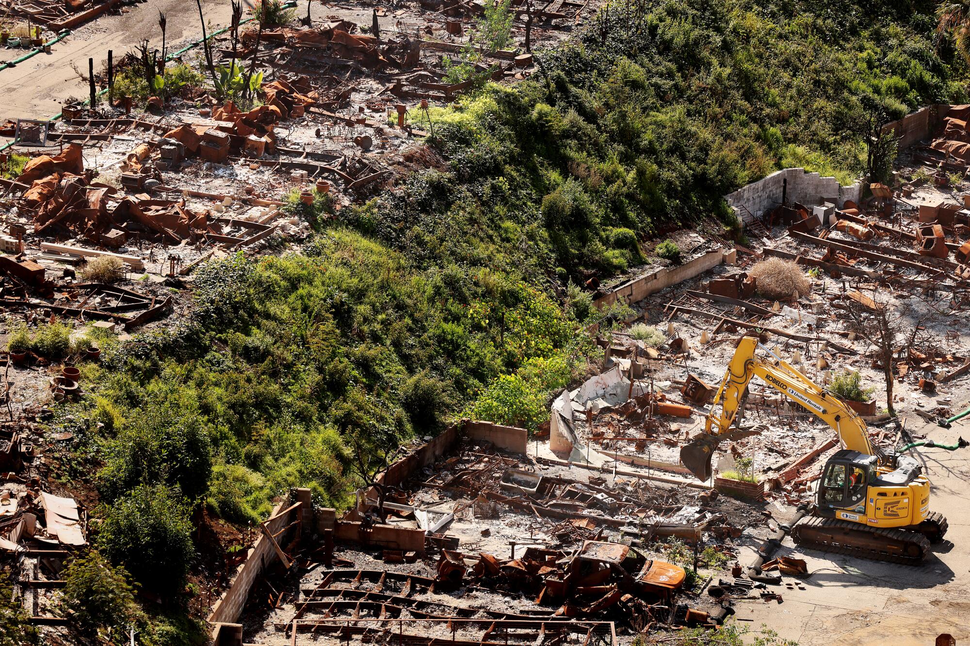 Rebuilding after the Eaton Fire in Altadena is not only an emotional process—it’s also a major financial decision. One of the first questions homeowners ask is: 2 https://ca-times.brightspotcdn.com/dims4/default/ab0c924/2147483647/strip/true/crop/6548x4364%2B0%2B86/resize/2000x1333%21/quality/75/?url=https%3A%2F%2Fcalifornia-times-brightspot.s3.amazonaws.com%2Fdd%2F98%2F6d7837384038b8d4c892b64624e0%2F1541959-me-debris-removal-palisades-bowl-cmh-02.jpg