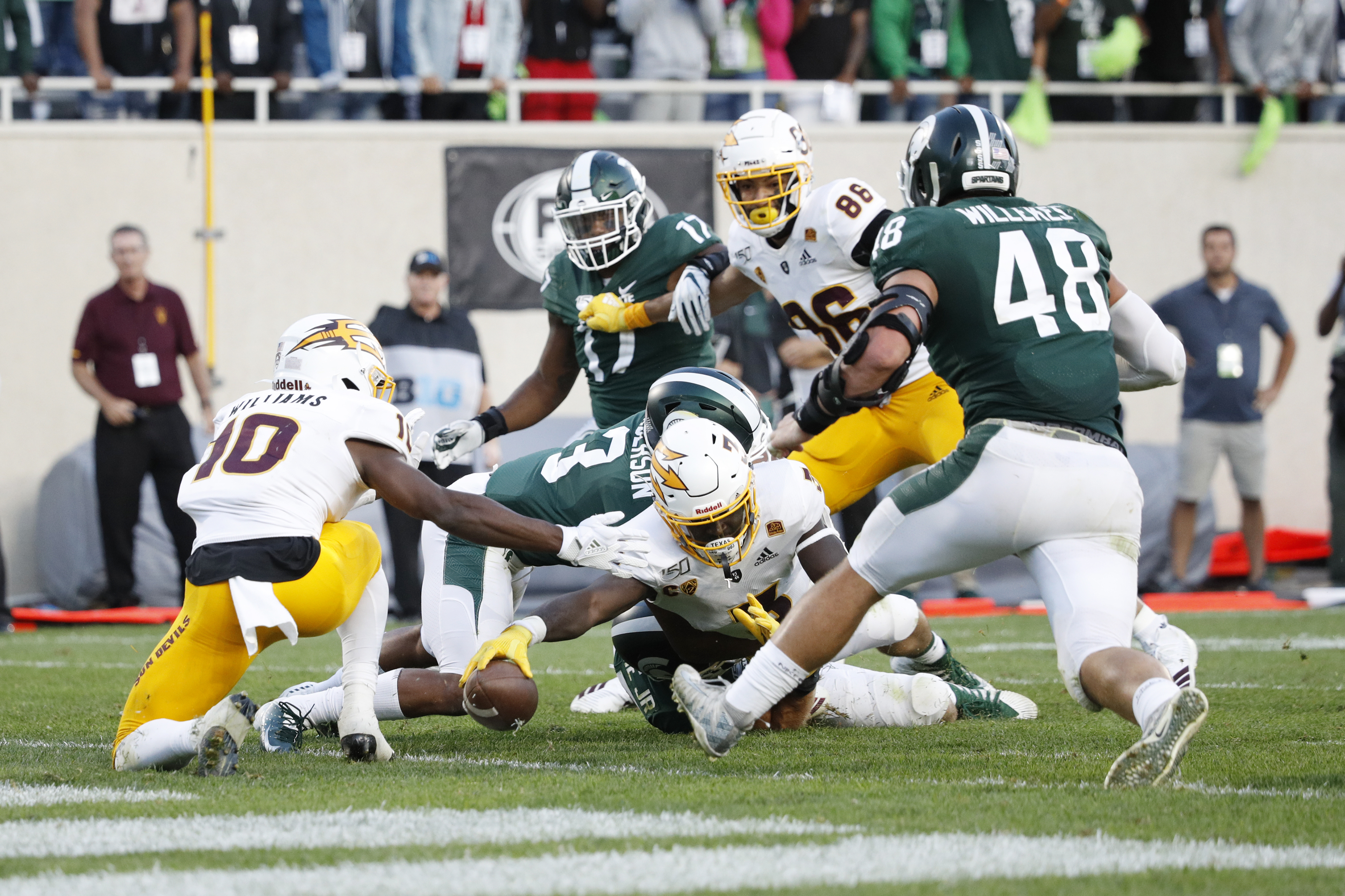 Pac-12 football: Arizona State upsets No. 18 Michigan State; Stanford is routed at No. 17 Central Florida