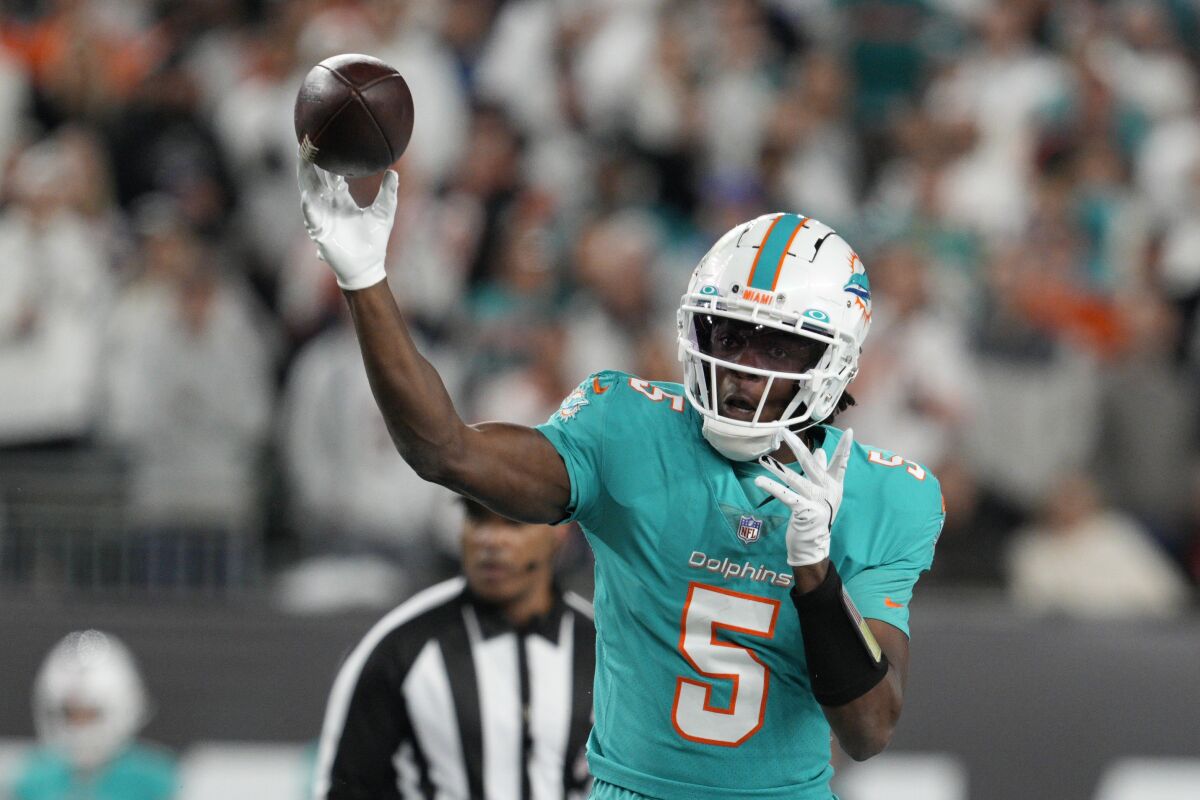 Miami Dolphins quarterback Teddy Bridgewater throws during the first half of an NFL football game against the Cincinnati Bengals, Thursday, Sept. 29, 2022, in Cincinnati. (AP Photo/Jeff Dean)