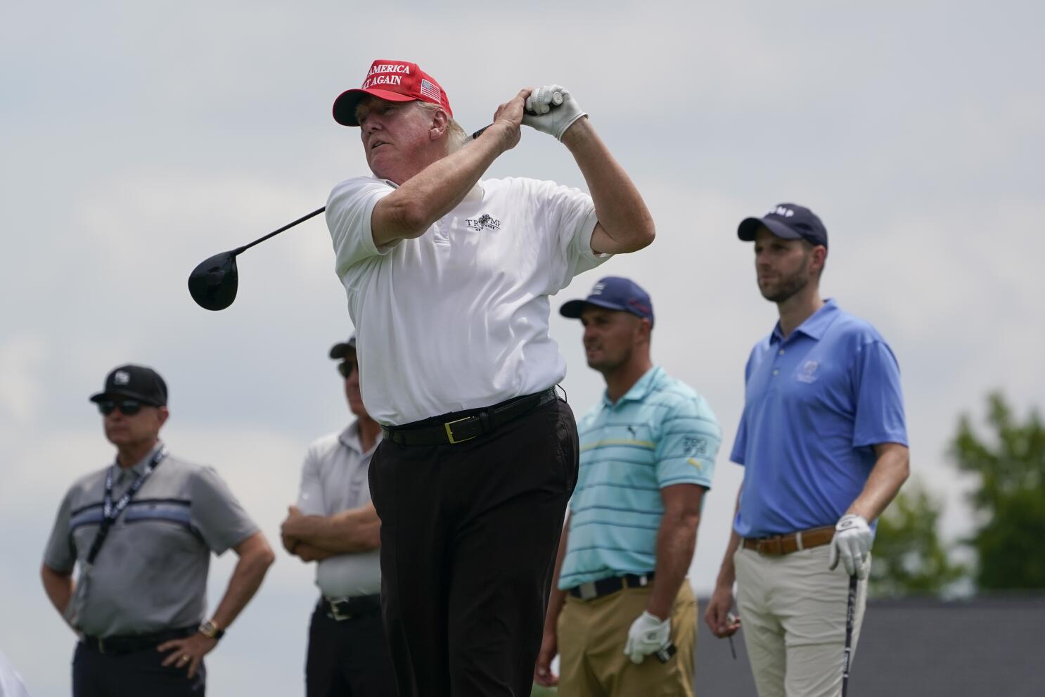 Limited Edition: Trump Golf Bag - Trump Store