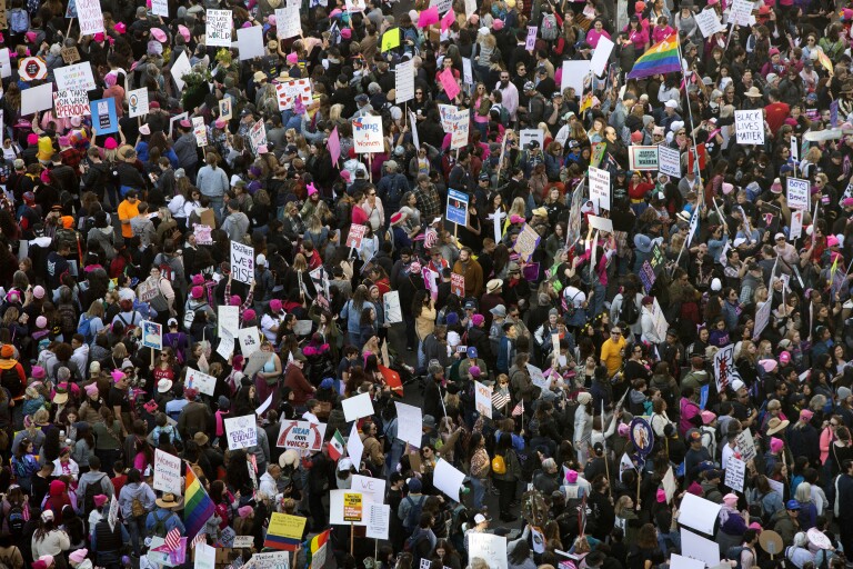 Thousands turn out for Women's March in downtown L.A. Los Angeles Times