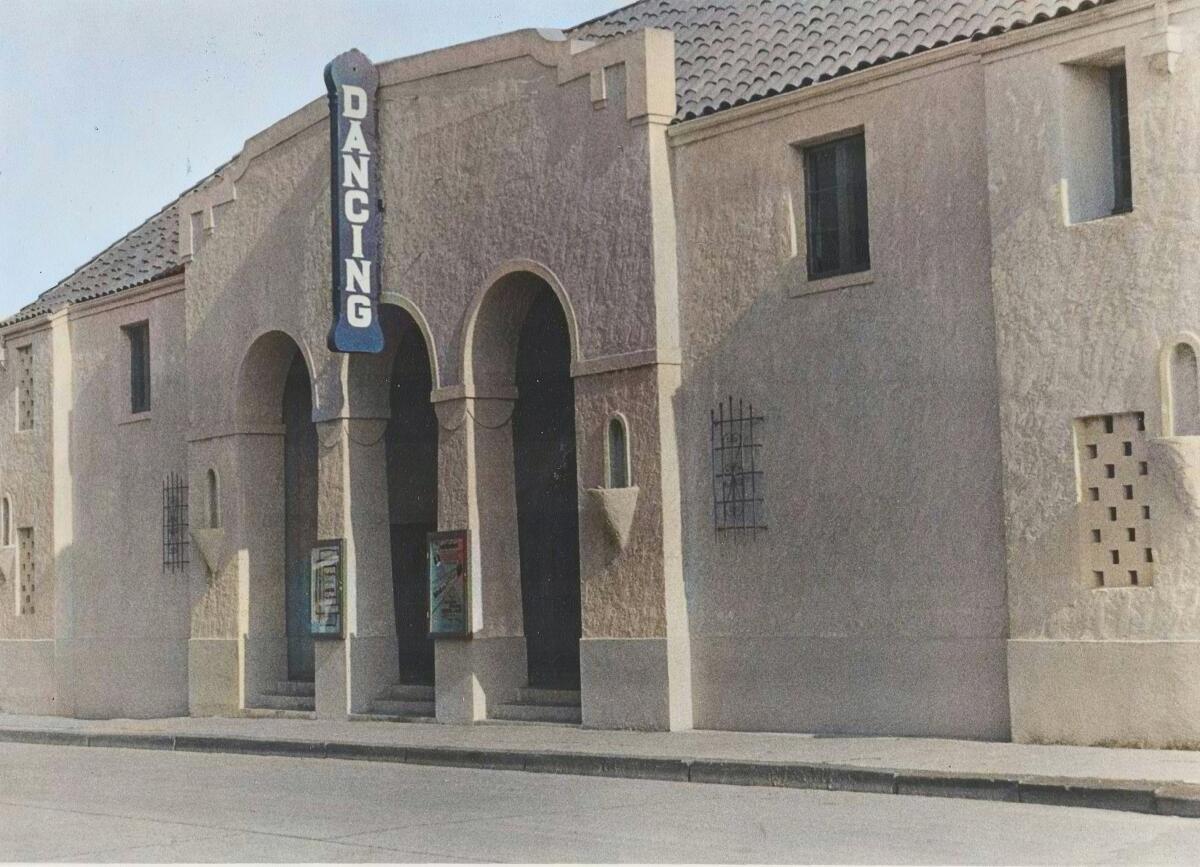 Ньюпорт-Бич попал в Книгу рекордов Гиннеса за самый большой урок танцев