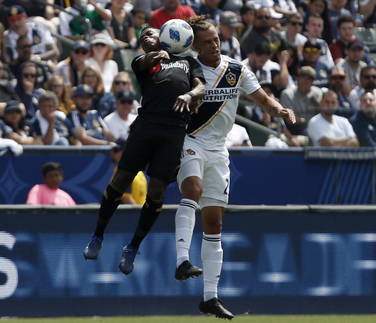 LAFC y LA Galaxy podrían cancelar sus juegos debido al coronavirus.