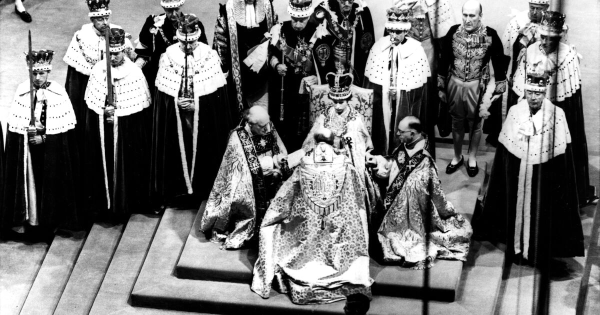 Taç giyme töreni trivia: Kraliyet tarihinde şaşırtıcı anlar