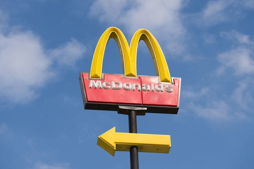 McDonald's is mulling whether to join many other fast food restaurants in offering plant-based burgers. (Dreamstime) ** OUTS - ELSENT, FPG, TCN - OUTS **