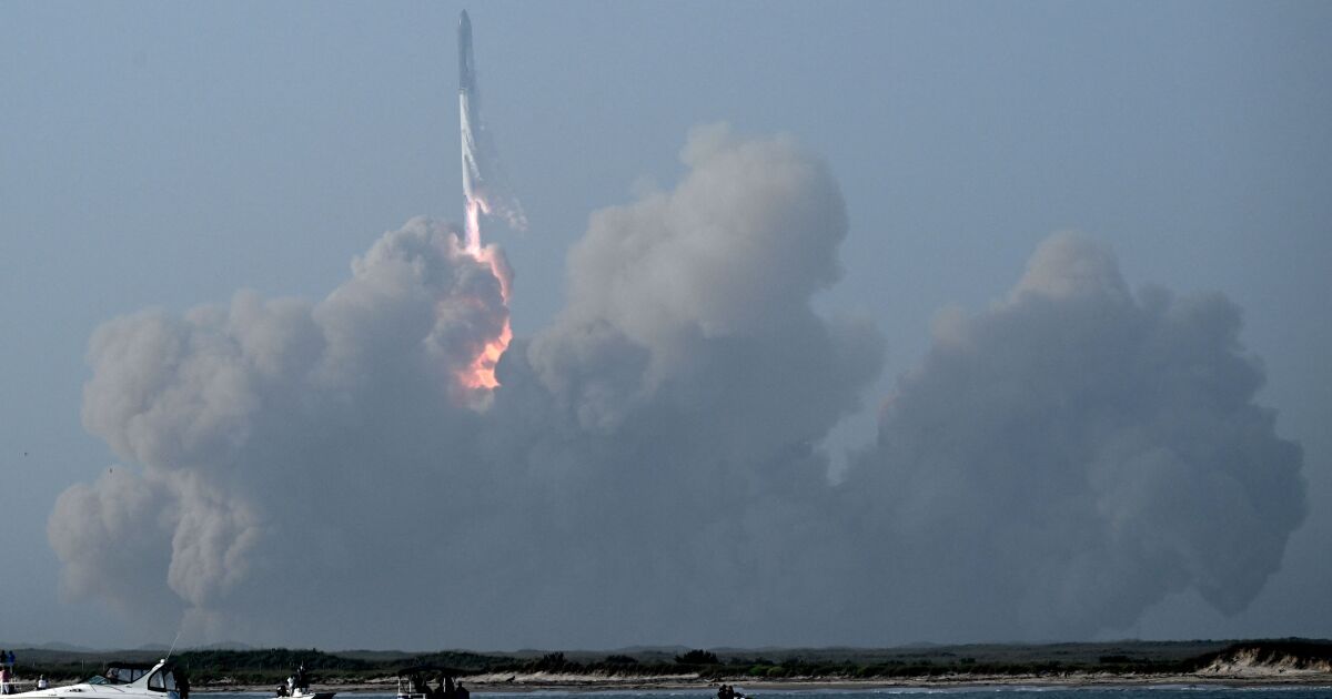 SpaceX’in Starship lansmanı: Çevre grupları FAA’ya dava açtı
