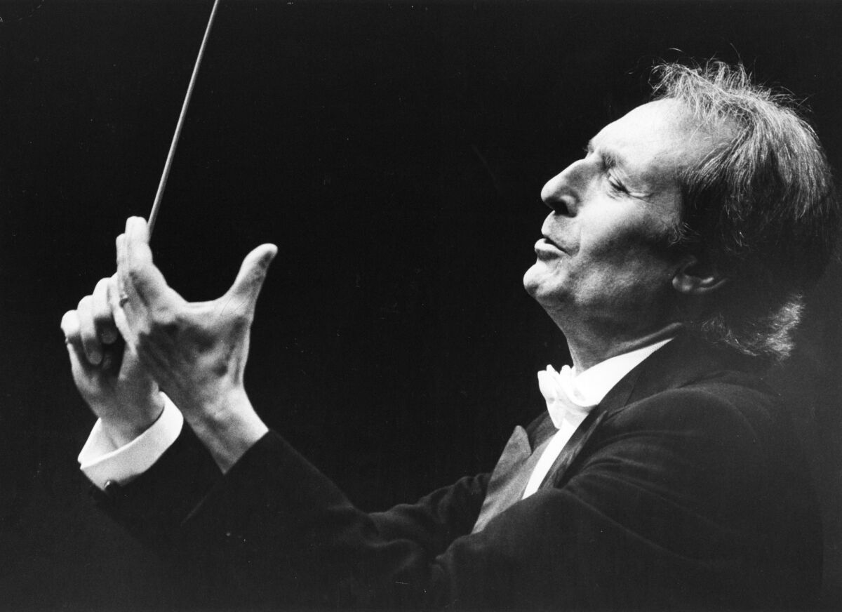 Carlo Maria Giulini conducting the L.A. Philharmonic in 1982.