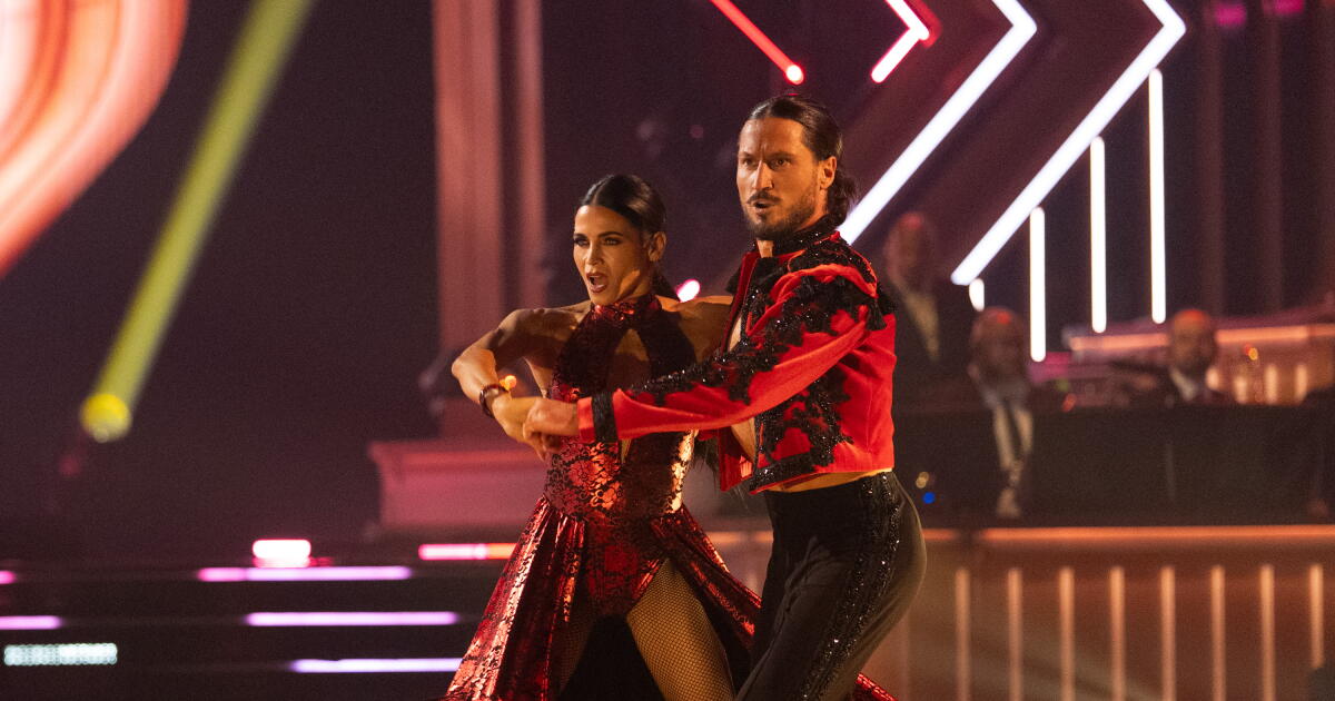 Jenna Dewan teases next 'DWTS' performance with Alan Bersten amid Val Chmerkovskiy's suspension - BERITAJA
