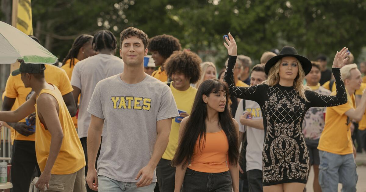 'Overcompensating' navigates the confusion of college life and self-discovery