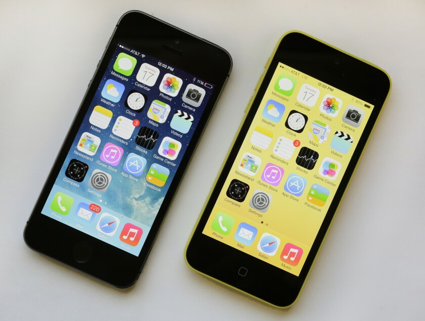 dozijn Negende Jachtluipaard iPhone 5s, 5c review roundup: Apple delivers but should you buy? - Los  Angeles Times