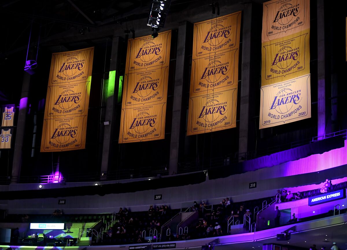 Unveiling of the Lakers championship banner at Staples Center. (Wally Skalij / Los Angeles Times)