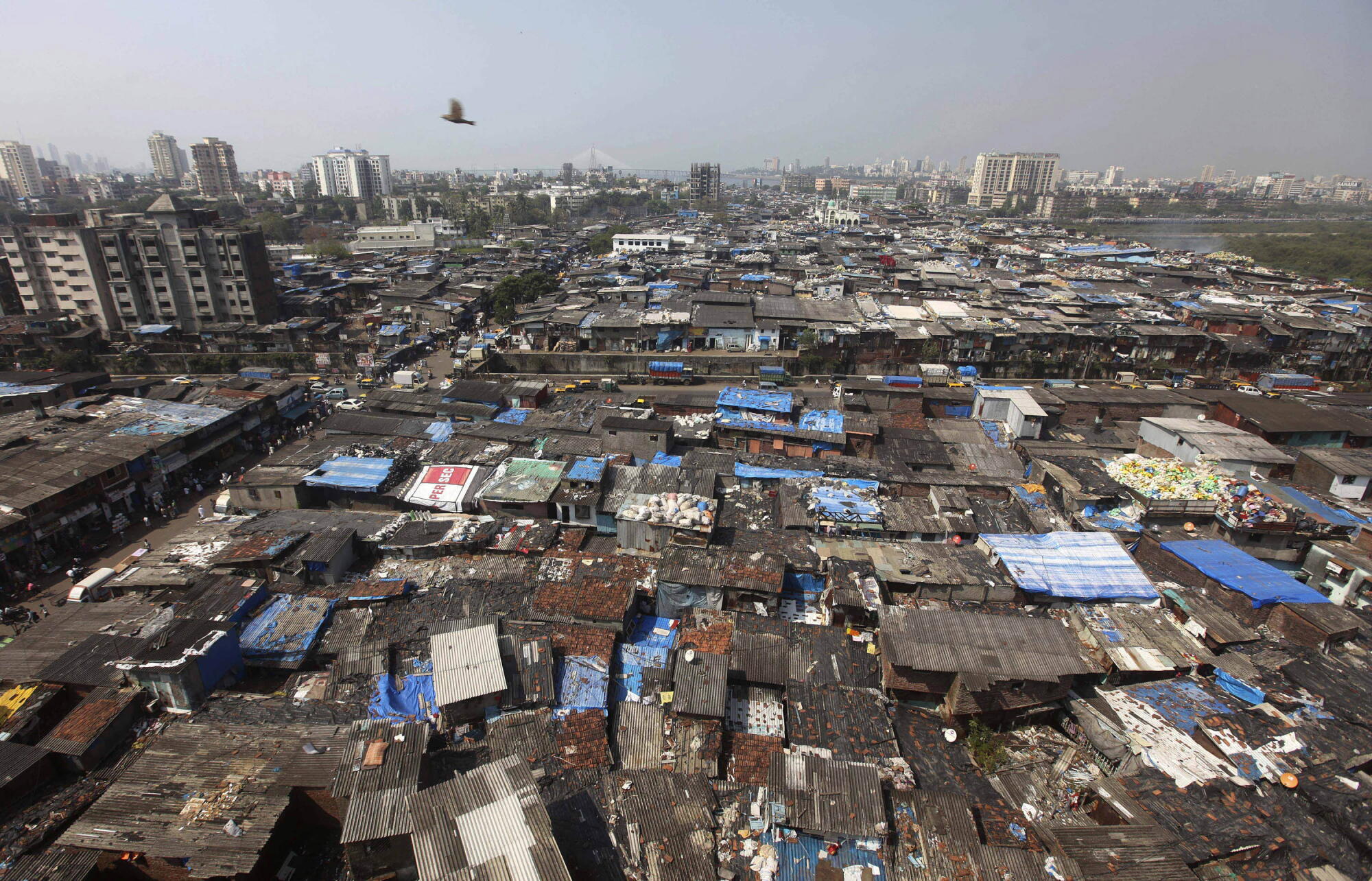 Slum Inside How the Dharavi slum in Mumbai, India, contained coronavirus - Los ...