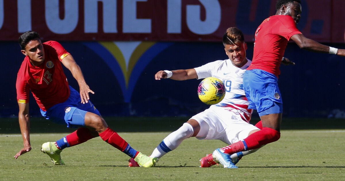 Estados Unidos venció a Costa Rica en un partido que la afición recordó