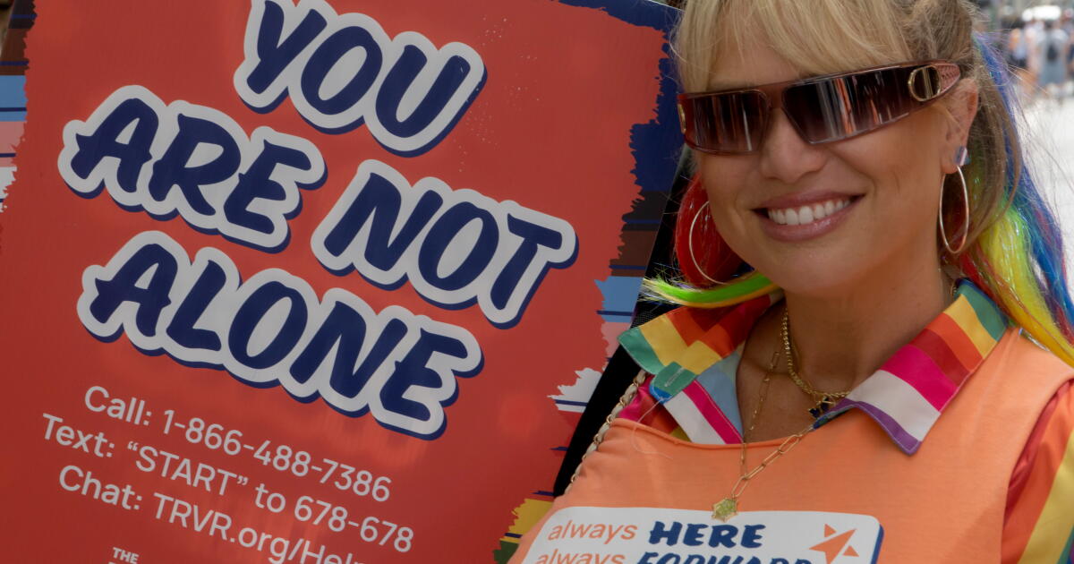 988 crisis line restores LGBTQ+ youth specialized support
