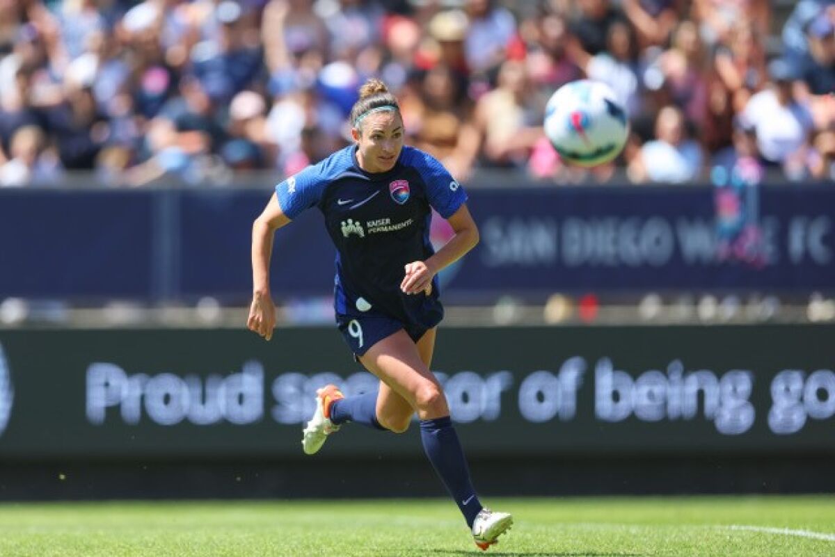 San Diego is the latest stop in a long career for Jodie Taylor of the Wave.