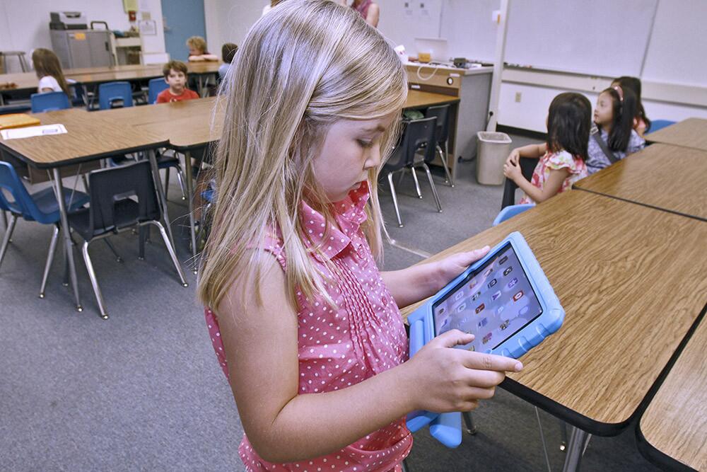 Photo Gallery: Palm Crest Elementary School's iPad Learning Lab