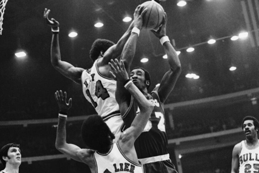 The Lakers' NBA-Record 33-Game Winning Streak Started 50 Years Ago - Sports  Illustrated