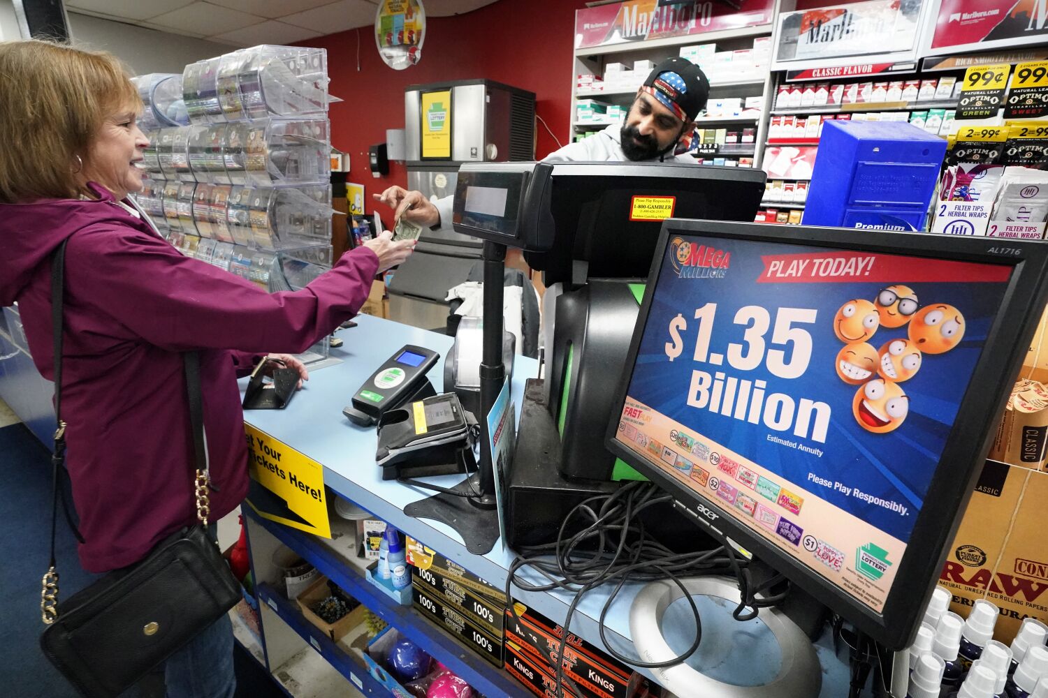 With a $1.35-billion jackpot, Friday the 13th could be lucky day for Mega Millions players