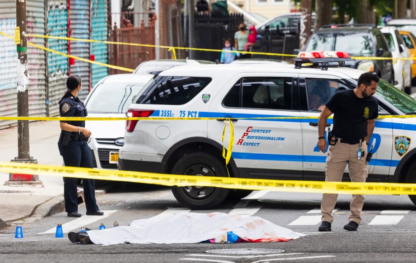 Dos muertos, uno de ellos policía, en un tiroteo en el norte de Nueva York