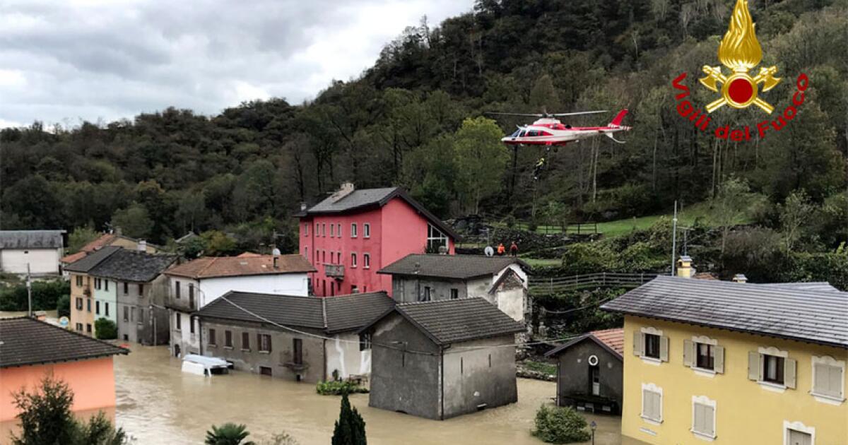 French rescuers search for 8 people missing after floods
