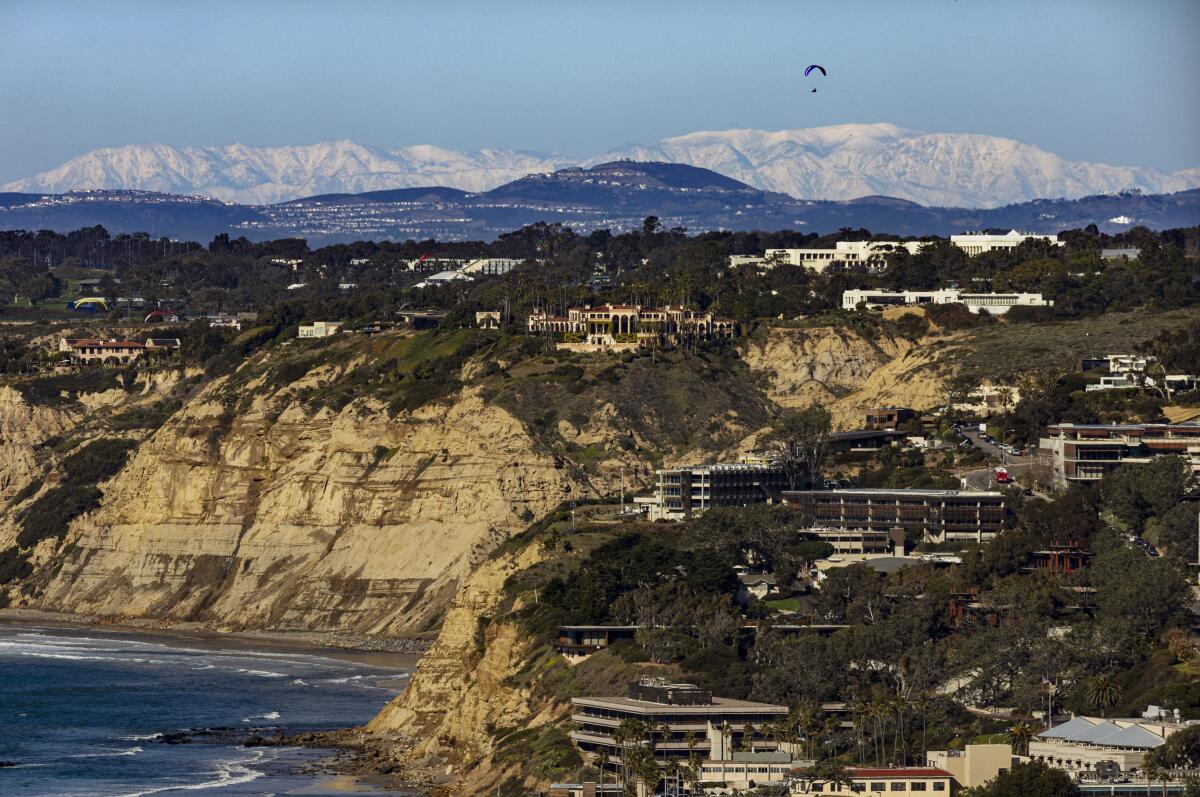 Heat wave knocks San Fernando Valley into triple-digit territory – Daily  News