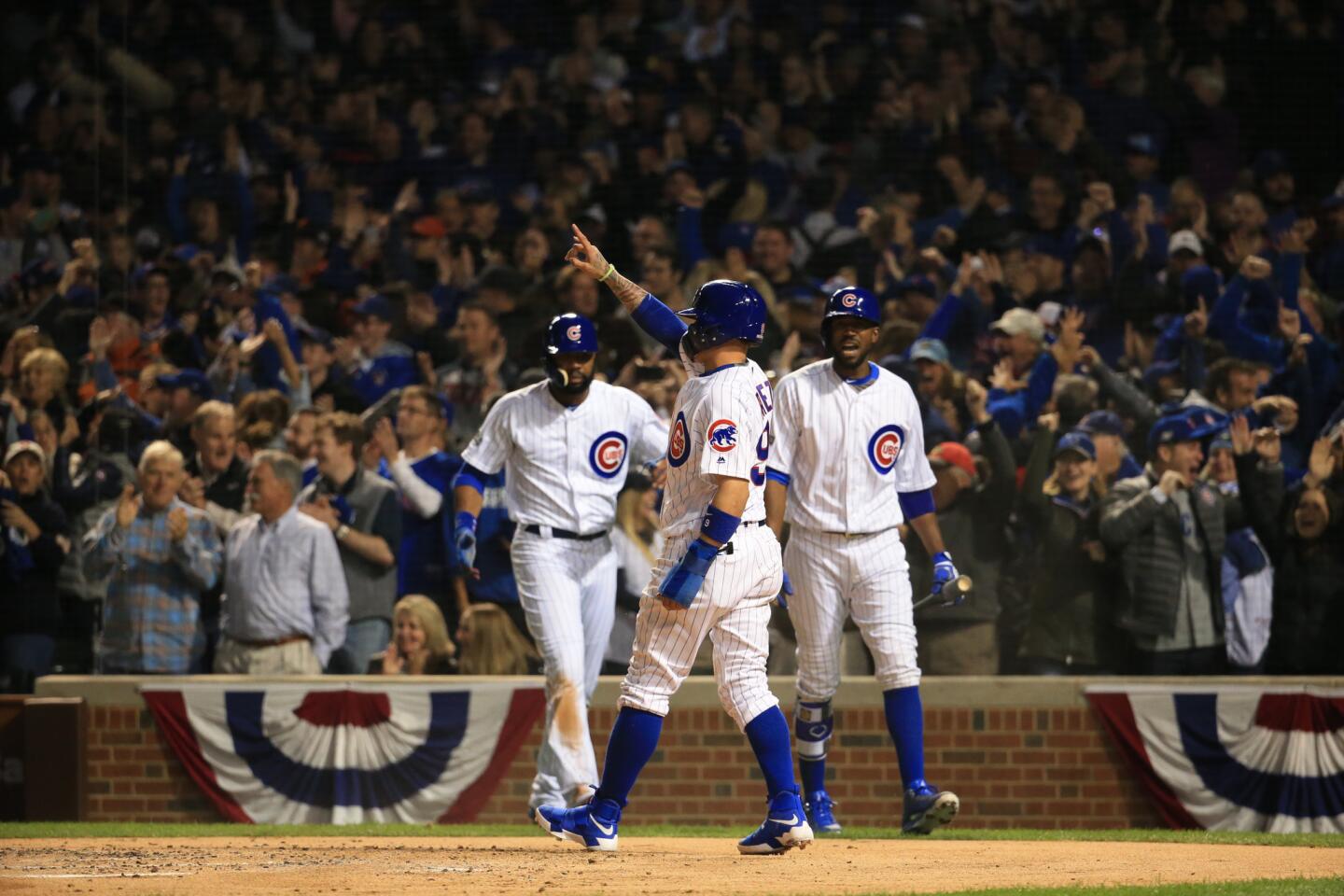 NLDS Game 2: Cubs 5, Giants 2