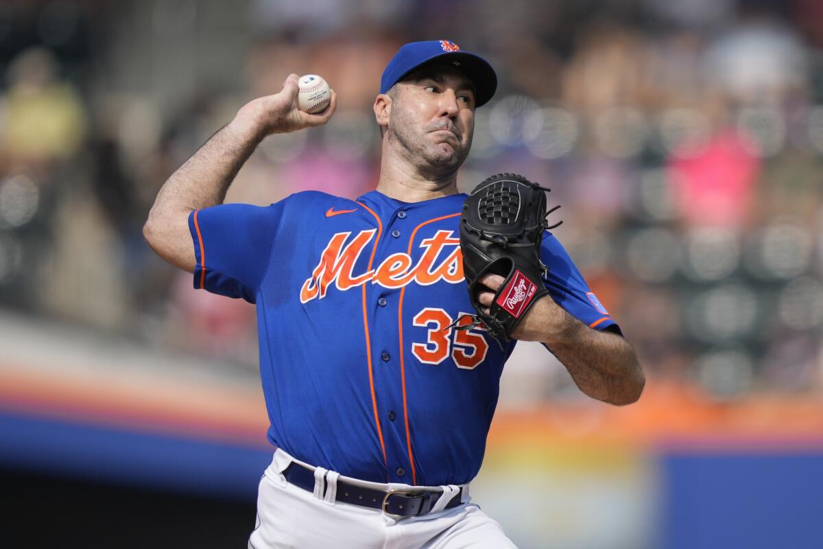 Mets back Verlander with 3 quick homers in a 4-1 victory over the
