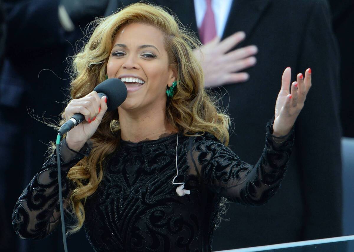 Beyonce performs the National Anthem to conclude the 57th Presidential Inauguration.
