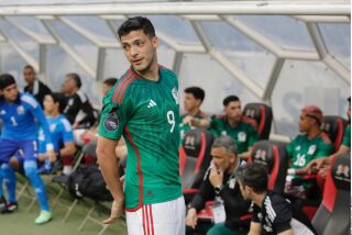 El jugador Raúl Jiménez está en la alineación que visitará San Diego con la selección mexicana el 10 de junio.