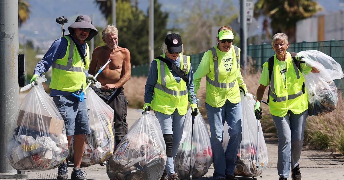 They call themselves 'trashers.' Together, they're cleaning L.A.'s streets - and finding friendship