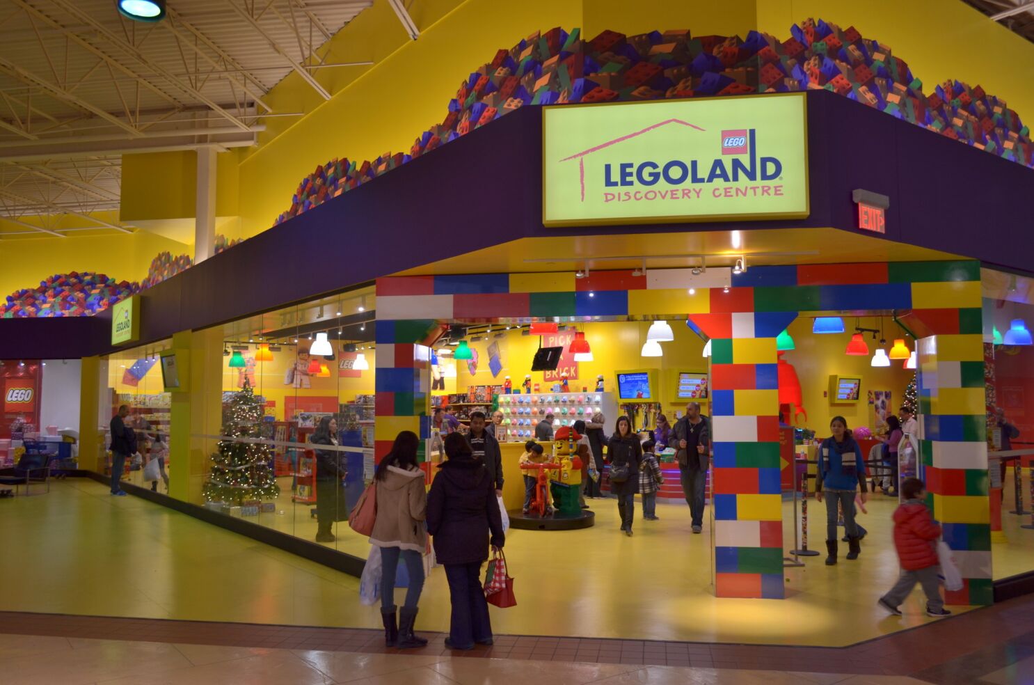 Arizona: Legoland plans build new Discovery Center near Los Angeles Times