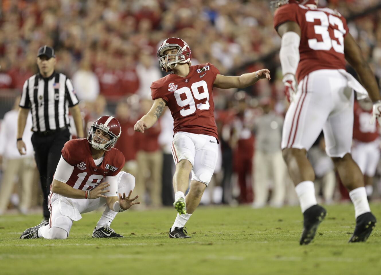 Alabama kicker Adam Griffith watches his 27-yard field goal that gave the Crimson Tide a 17-14 lead in the third quarter.