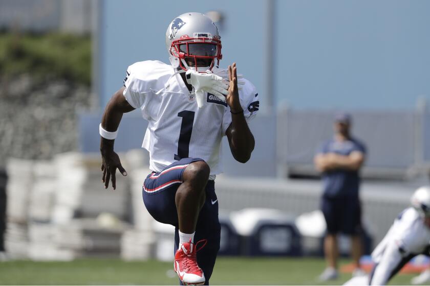 New England Patriots wide receiver Antonio Brown works out during an NFL football practice, Wednesday, Sept. 11, 2019, in Foxborough, Mass. Brown practiced with the team for the first time on Wednesday afternoon, a day after his former trainer filed a civil lawsuit in the Southern District of Florida accusing him of sexually assaulting her on three occasions. (AP Photo/Steven Senne)