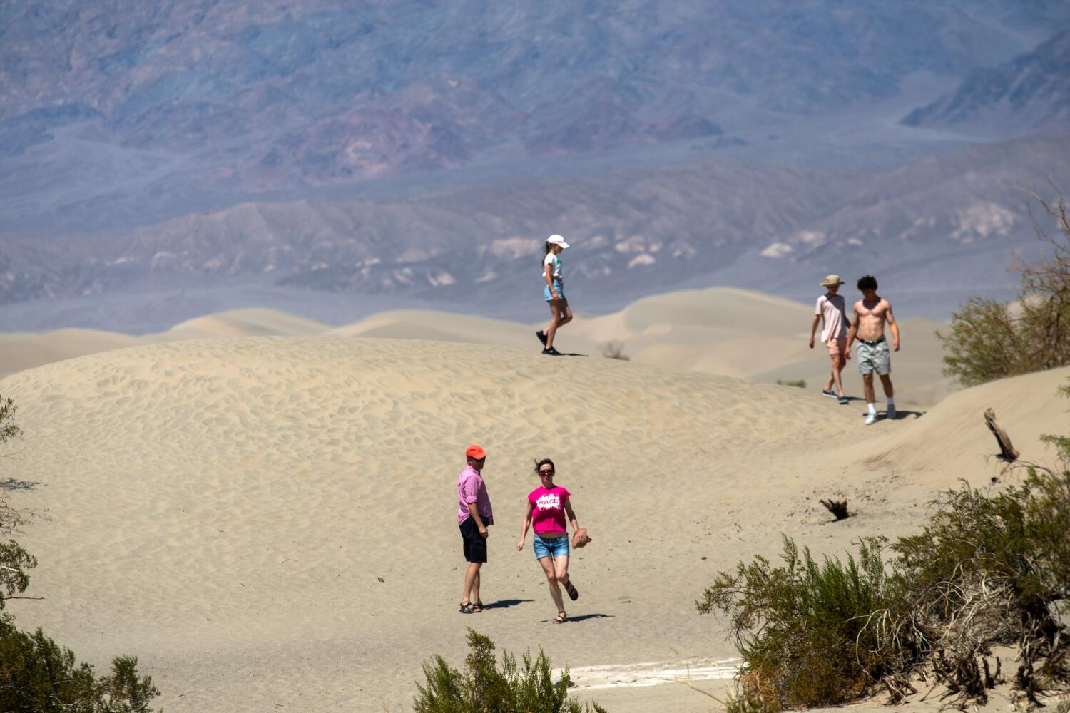 Motorcycle tour of Death Valley turns fatal as thermometer cracks 128 degrees