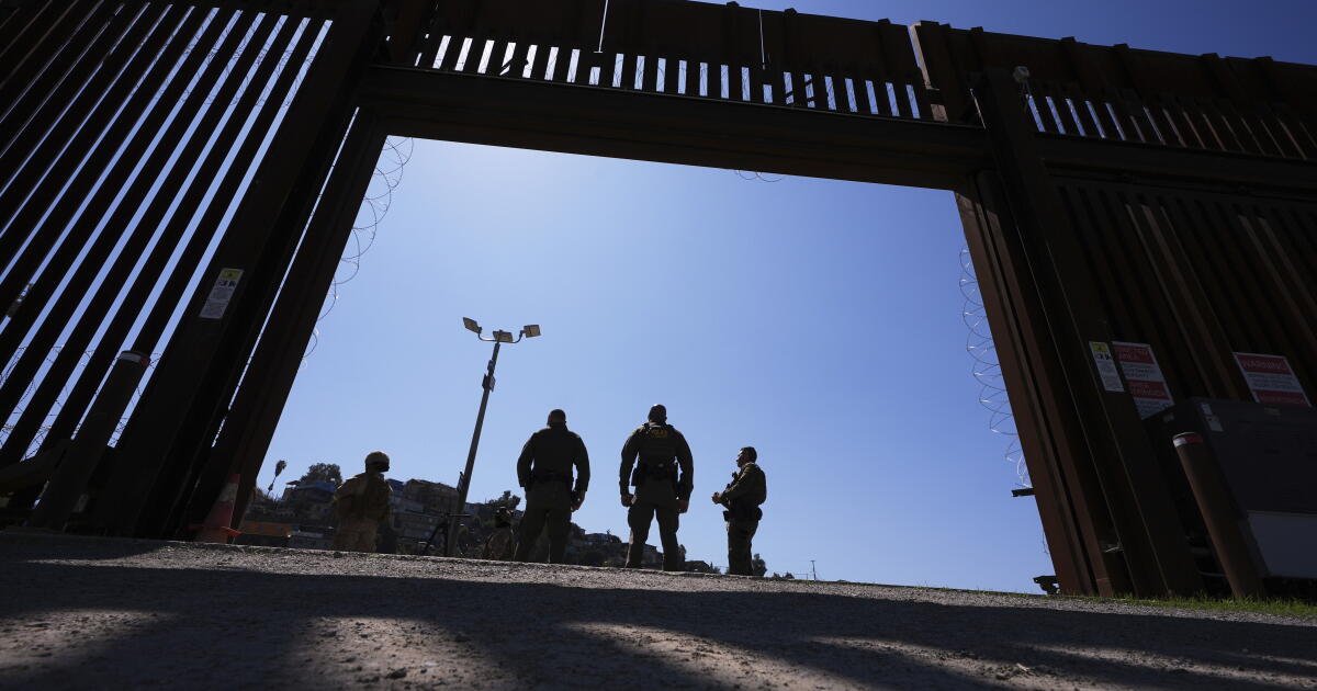 'They have never broken the law': An O.C. couple's deportation is part of a trend, advocates say