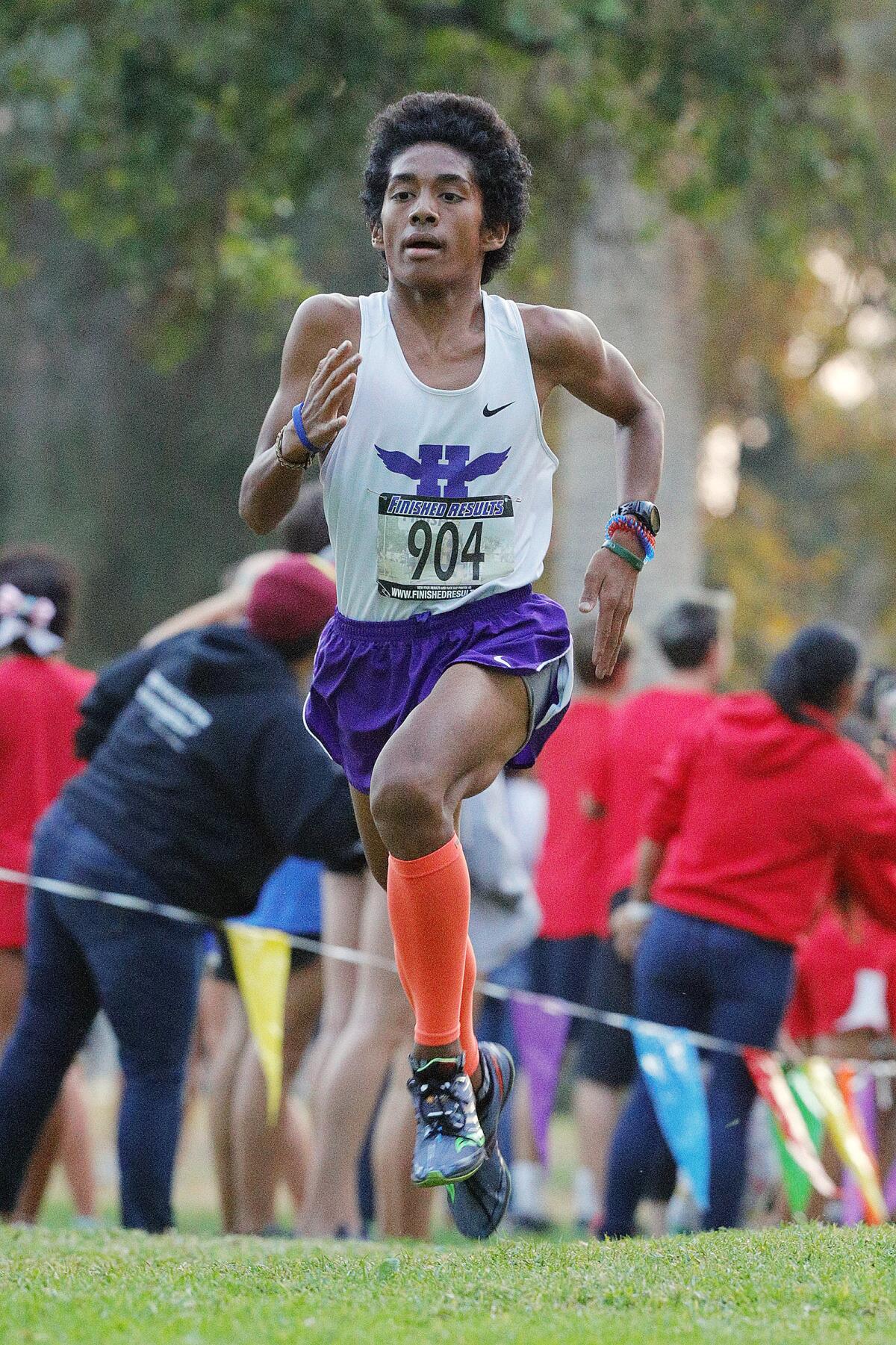 Hoover's Parker Simmons runs to the finish in thirtieth place in a Pacific League cross country meet at Arcadia Park in Arcadia on Thursday, November 7, 2019. This is the final league meet of the season.