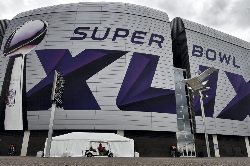 Big air for the big game? Super Bowl guests can take a helicopter ride to the University of Phoenix Stadium in Glendale, Ariz.