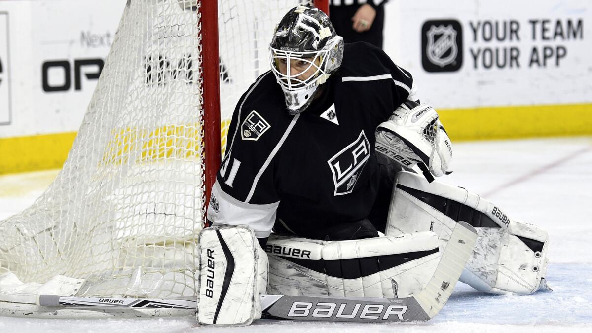 Kings goalie Peter Budaj recorded his second shutout in a row during the 1-0 victory over the Flyers on Saturday in Philadelphia.