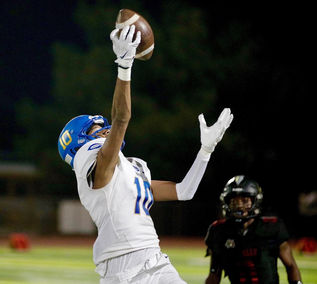 Crenshaw wide receiver Sir Rey Tyler-Matthews makes a one-handed catch.