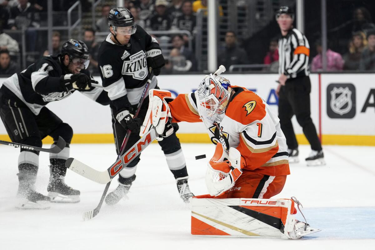 How Do Ice Hockey Playoffs Work? A Complete Guide for Fans