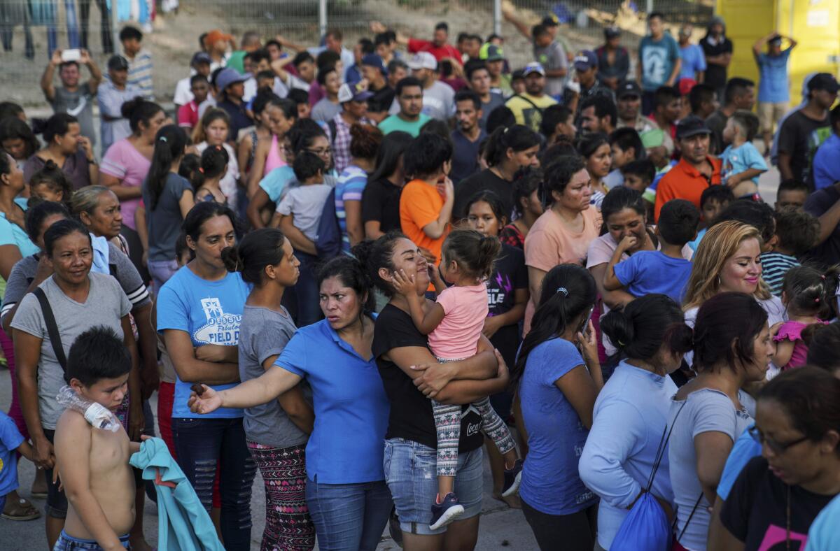 Fotografía de archivo del 20 de agosto de 2019 de migrantes regresados a México 