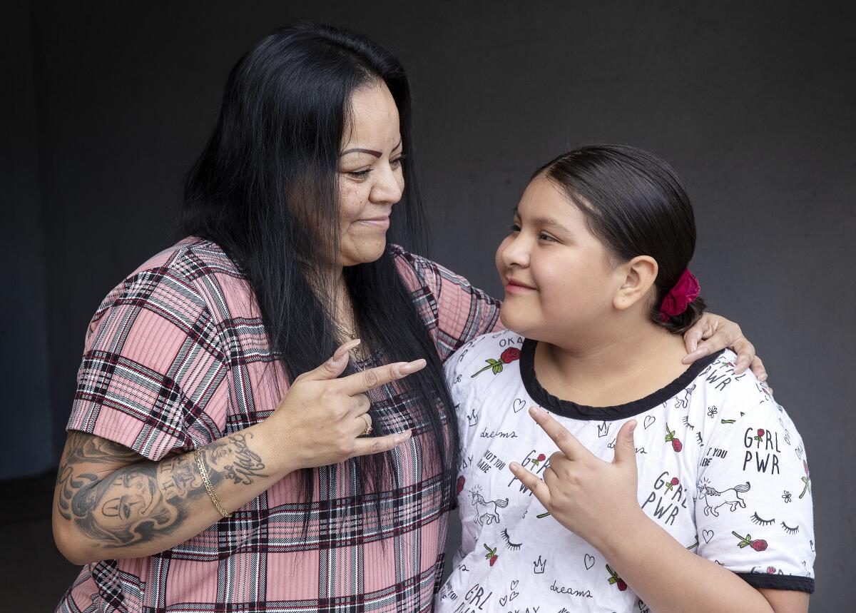 Students with disabilities struggle in LAUSD remote classes - Los