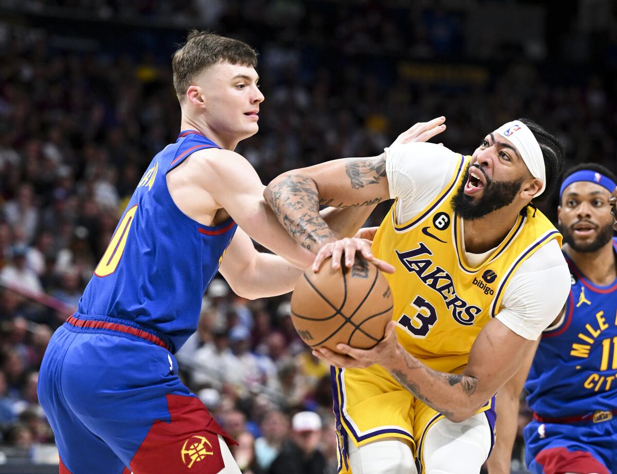 Anthony Davis enters Lakers history with incredible Game 1 performance in  win over Warriors