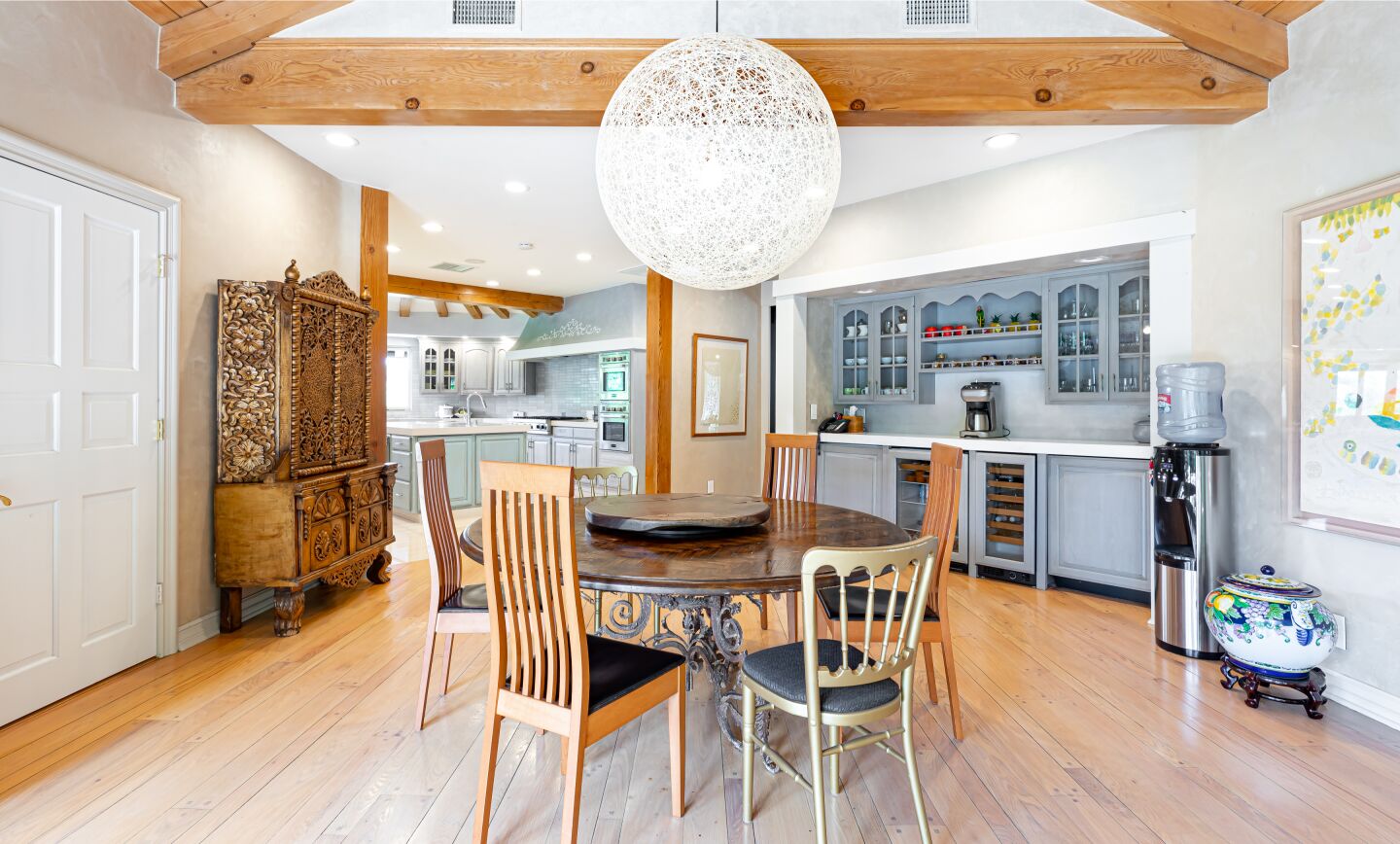 The breakfast nook.