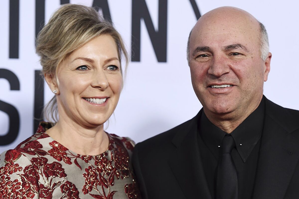 Linda and Kevin O'Leary arrive at the American Music Awards in Los Angeles in 2017.
