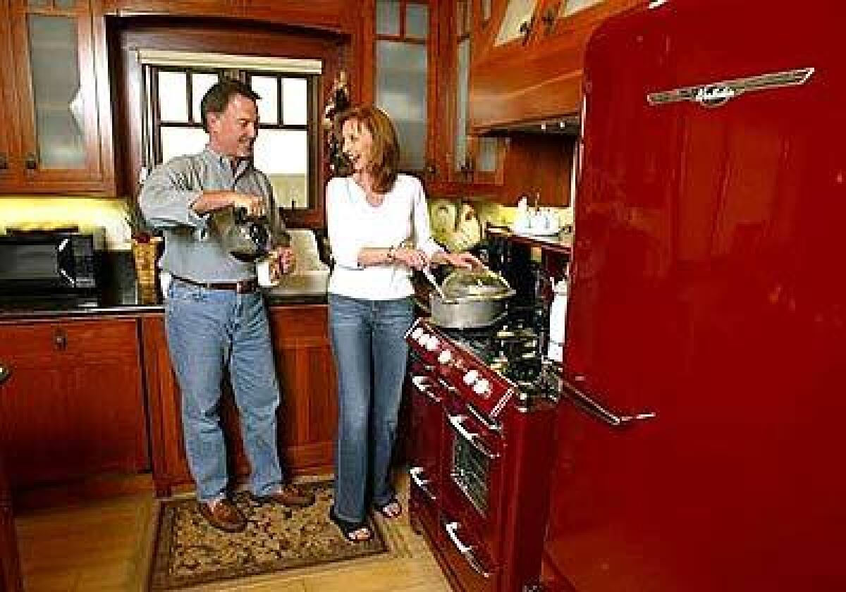 John and Deborah Jakubek of Newport Beach built their kitchen around a restored OKeefe & Merritt stove. Says Deborah, I grew up with a 1950s OKeefe & Merritt. … It was the stove my mother taught me to cook on.