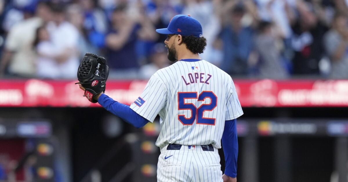 Jorge López cut by Mets after throwing temper tantrum — and glove — against Dodgers