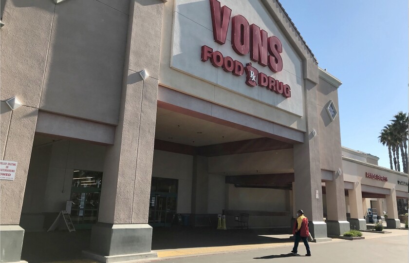 The outside of a Vons supermarket