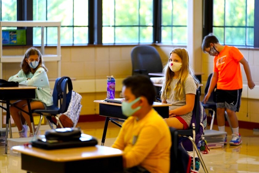 ¿Cuáles son las normas para mascarillas en las escuelas?